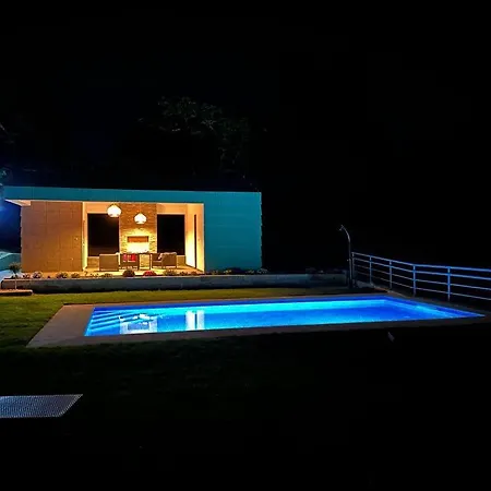 Casa Dos Bernardos בית חווה
