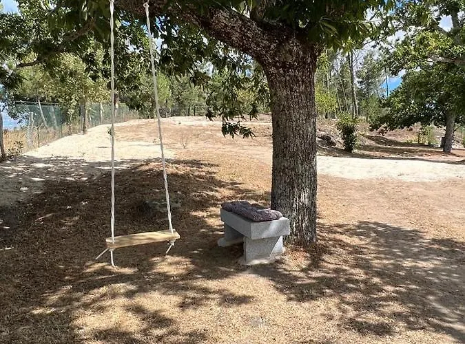 Alojamento de Turismo Rural Casa Dos Bernardos *