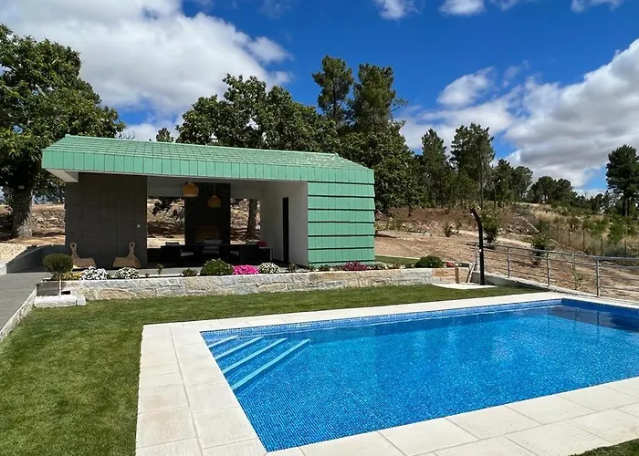 Alojamento de Turismo Rural Casa Dos Bernardos *